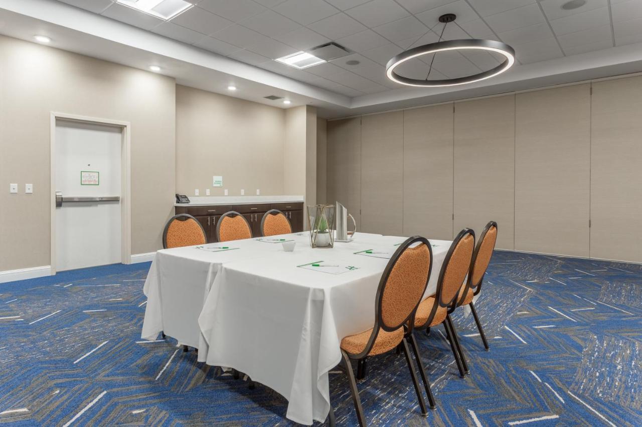 Holiday Inn & Suites - Jefferson City By Ihg Exterior photo